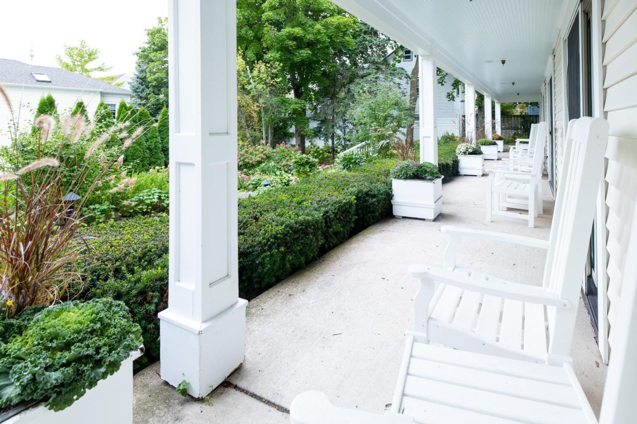 Harbour View Inn แมคคิแนคไอแลนด์ ภายนอก รูปภาพ